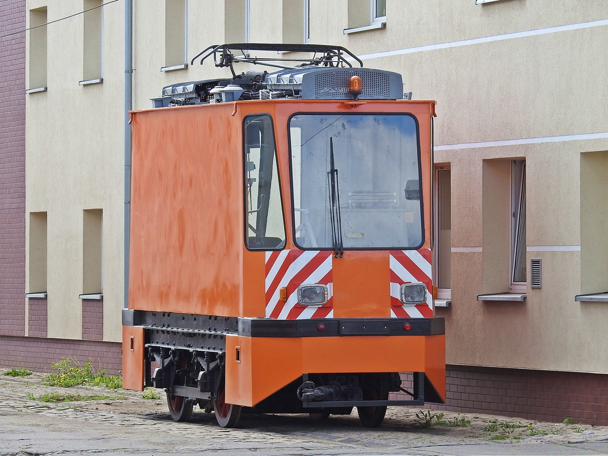 AEG #9000